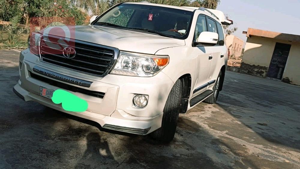 تۆیۆتا لاند کروزەر